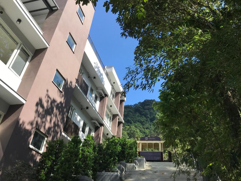 烏來足立司拉溫泉會館