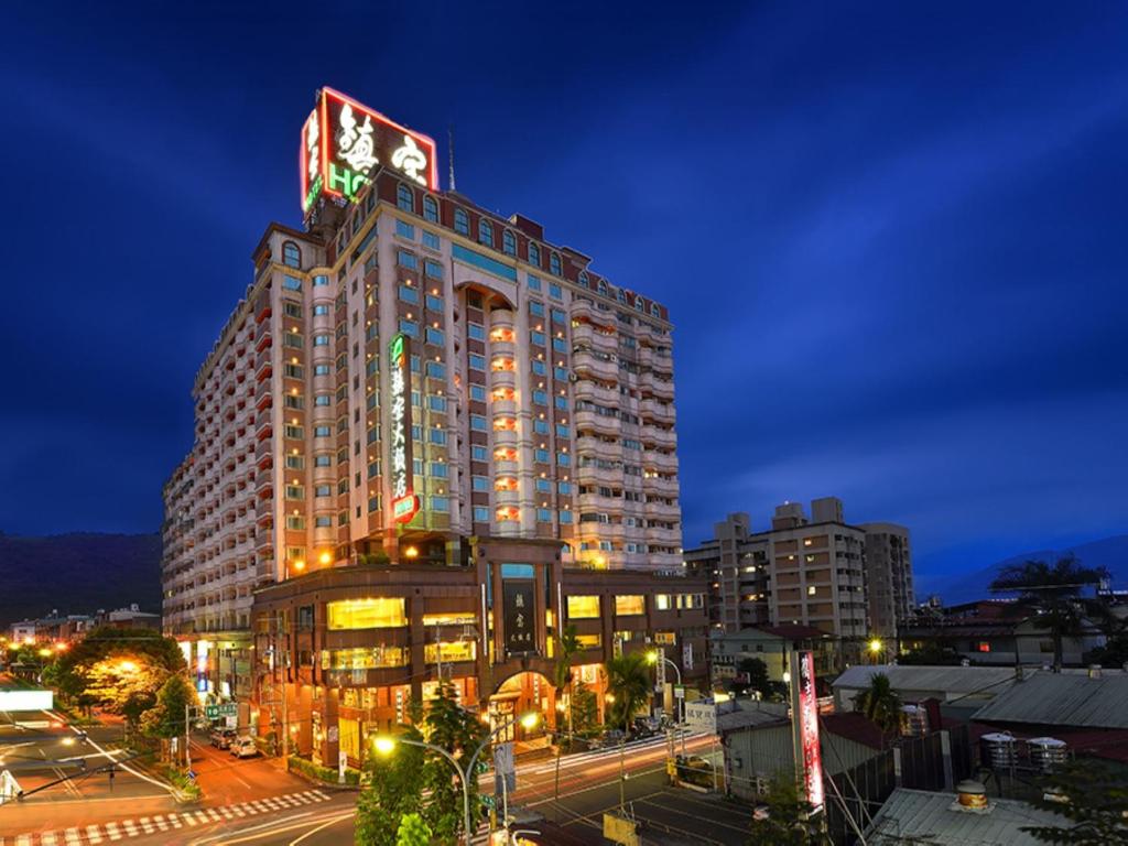 鎮寶大飯店